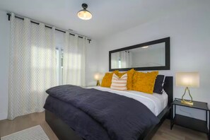 2 chambres, fer et planche Ă repasser, Wi-Fi, draps fournis