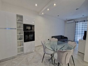Interior - La Maddalena Holiday Home (La Maddalena)