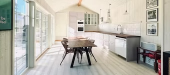 Beautiful home in Gräddö