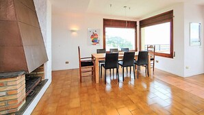 Ferienhaus, 4 Schlafzimmer, Terrasse | Speisen