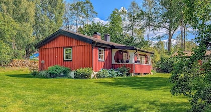 Awesome home in Broddetorp with WiFi