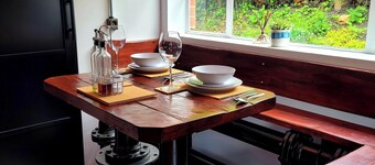 Industrial | Entire House | Air-Con | Pet-Friendly | Enclosed | Ironbridge Gorge