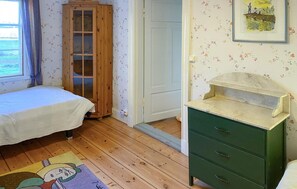 3 bedrooms, Internet