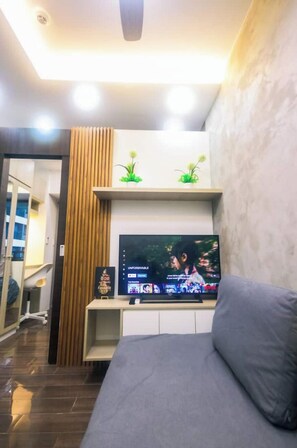 1 habitación, tabla de planchar con plancha, wifi y ropa de cama 