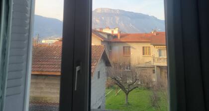 Spacious new apartment. Close to ski resorts