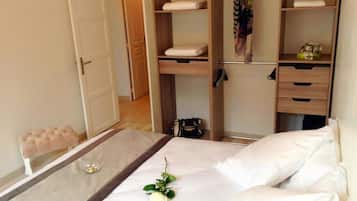 1 bedroom, soundproofing, free WiFi