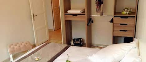 Apartment | 1 bedroom, soundproofing, free WiFi