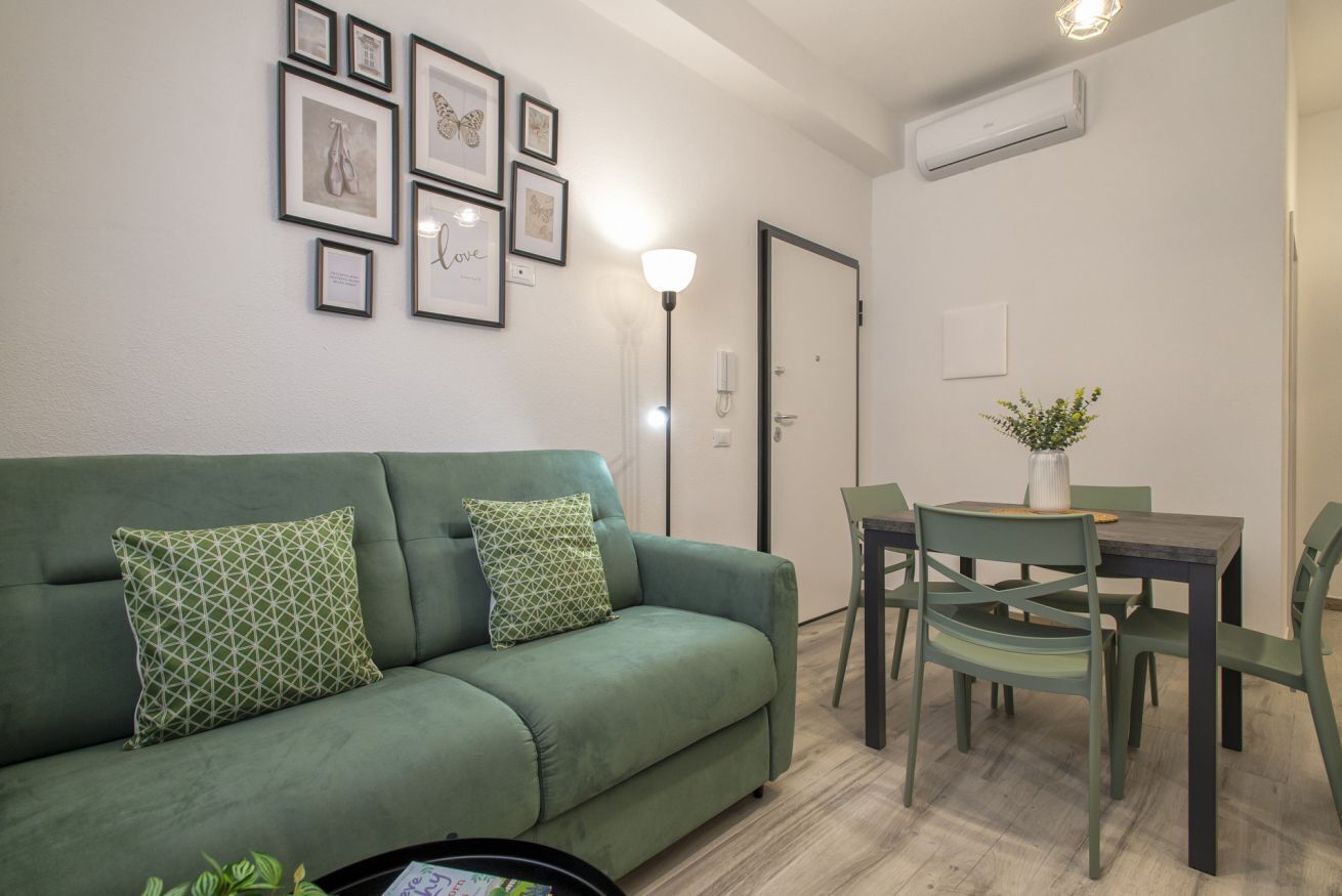 Casa Lavanda. Appartamento A Pochi Passi Dal Centro Storico. - Olbia