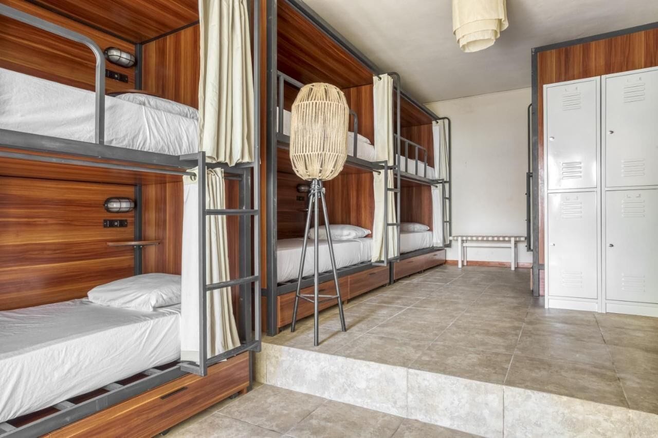 家庭開放式套房, 花園景觀 | 免費無線上網、床單