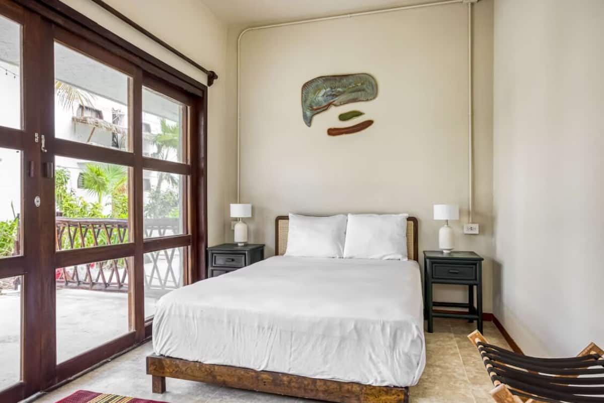 Basic Room, Shared Bathroom | Free WiFi, bed sheets