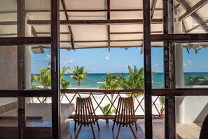 View from room - Mía Tulum Beachfront Resort - Ocean View Suites and Beach Club (Tulum)