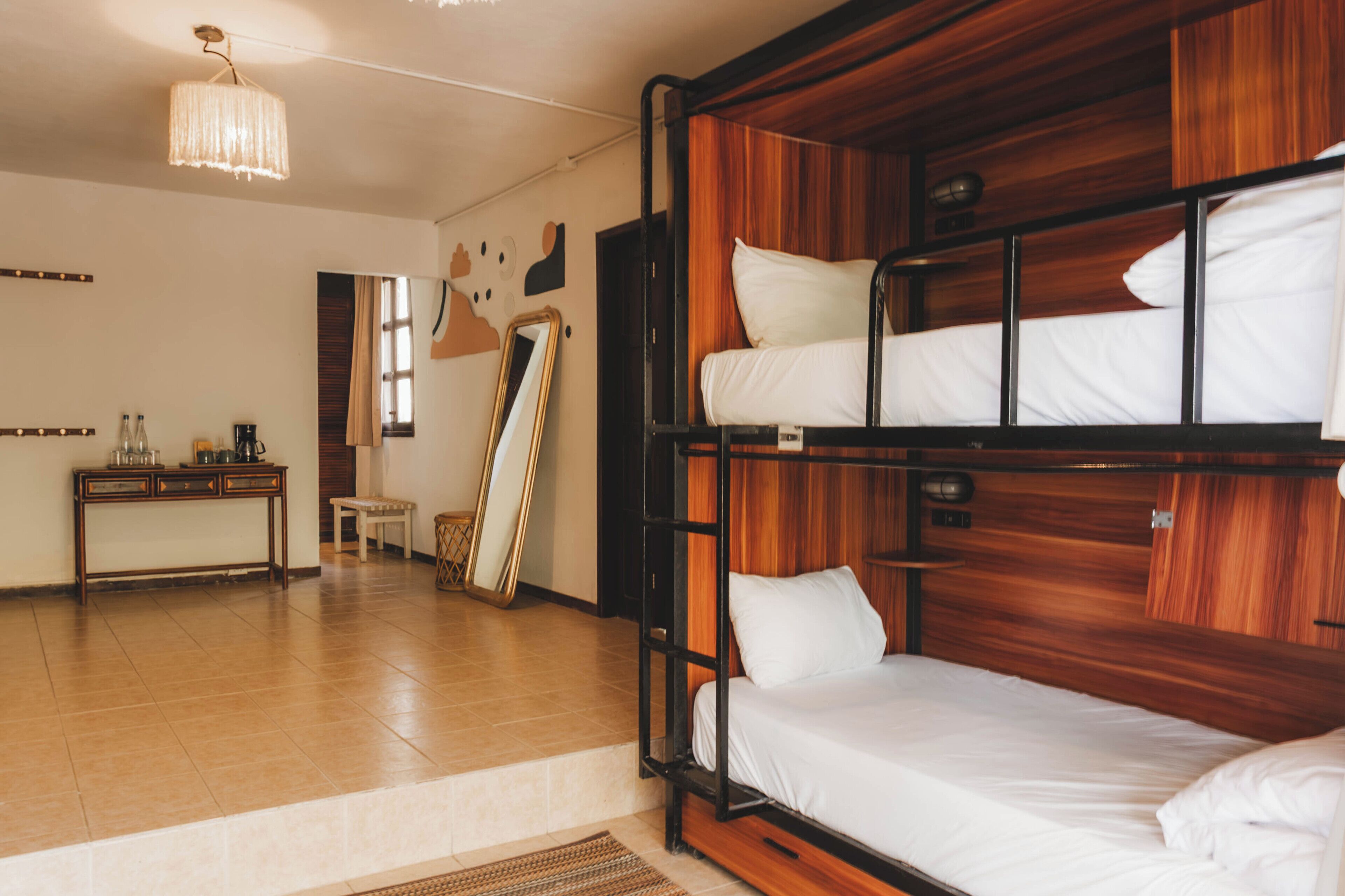 Free WiFi, bed sheets