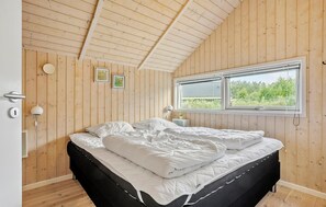 2 bedrooms, free WiFi