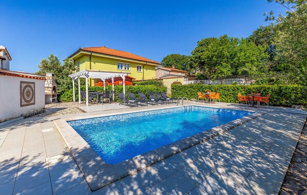 Pool - Awesome apartment in Medulin with WiFi (Medulin)