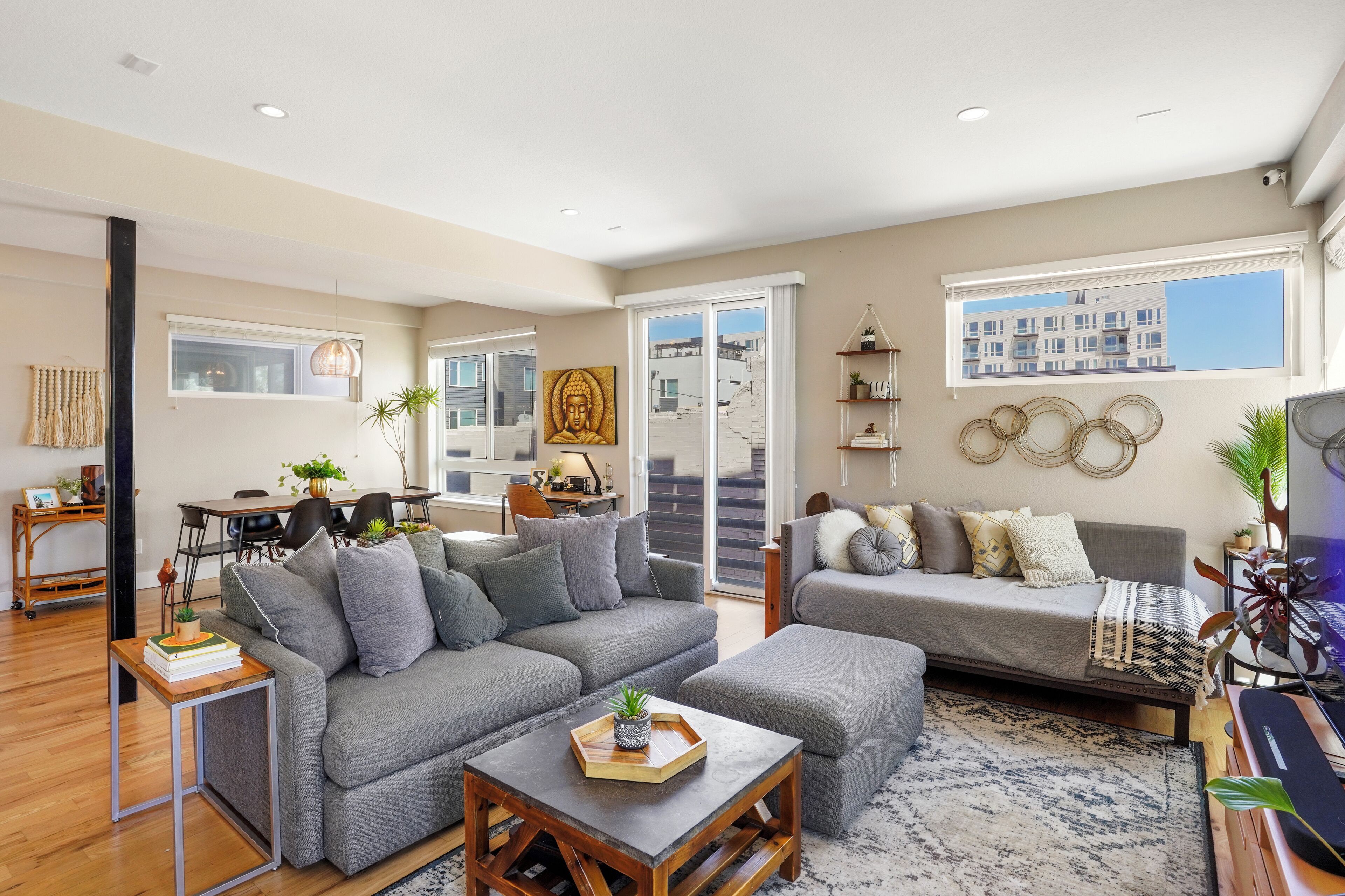 Smart TV, video games, DVD player, books