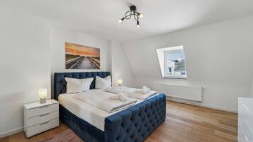 1 bedroom, travel cot, free WiFi, bed sheets