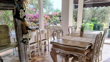 Colazione a buffet inclusa, servita tutte le mattine