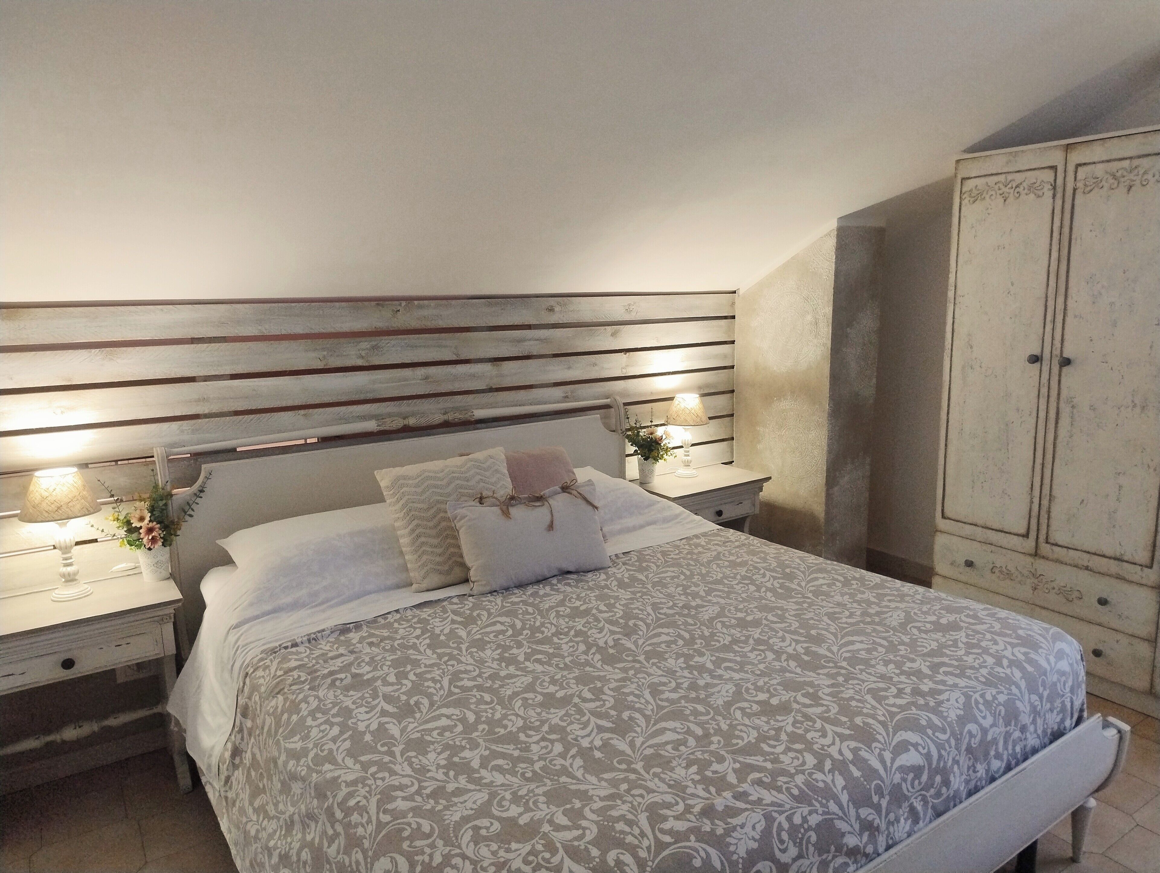 مكتب وواي فاي مجانًا