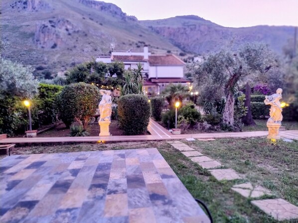 Exterior - Grotta dei Puntali b&b (Carini)