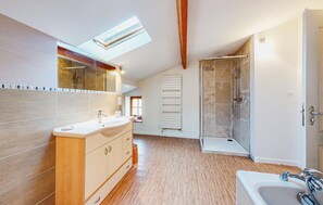 Shower, hair dryer - Gorgeous home in NERE (NERE)