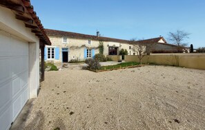 Exterior - Pet friendly home in NERE (NERE)