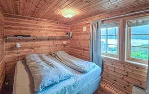 4 makuuhuonetta, ilmainen Wi-Fi