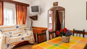 Unclassified image, 3 of 12, button - Global Anfora 1 - By Global Rental Holidays 8858 (L'Escala)