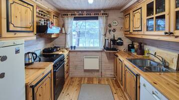 Refrigerador, horno, parrilla de estufa y lavavajillas