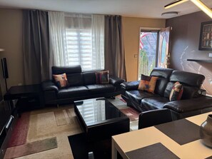 Smart TV, DVD player, aparelho de som