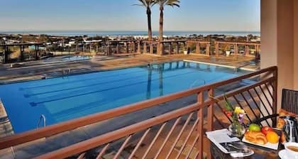 Sleeps 7! Carlsbad Resort, Min. to Beach/Legoland. Beautiful views. 7/13-20 1 wk