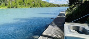 The Bears Den at Catch’em AK