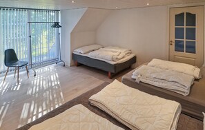 10 bedrooms, free WiFi