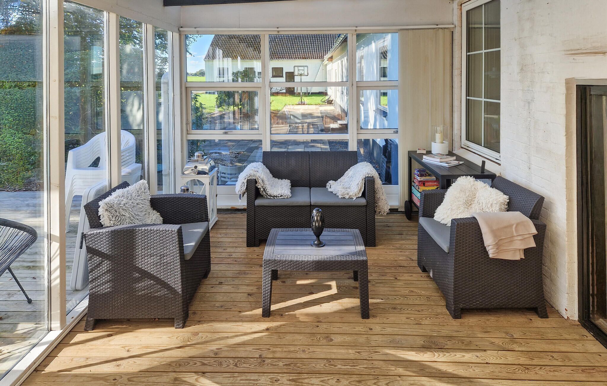 Smart-TV, peis og bordtennis