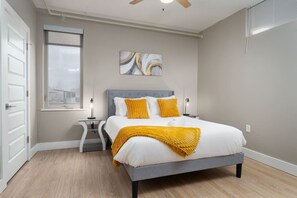 2 bedrooms, desk, iron/ironing board, free WiFi