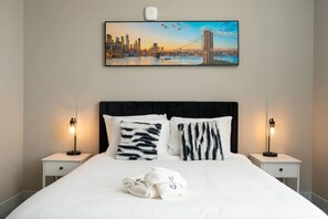 2 bedrooms, desk, iron/ironing board, travel cot