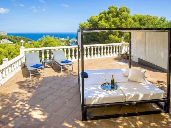 Villa, 5 slaapkamers, terras | Terras
