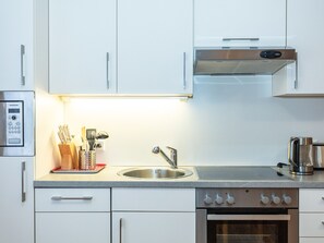 Fridge, microwave, oven, dishwasher