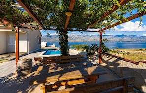 Outdoor dining - Gorgeous home in Razanac with private swimming pool, can be inside or outside (Razanac)