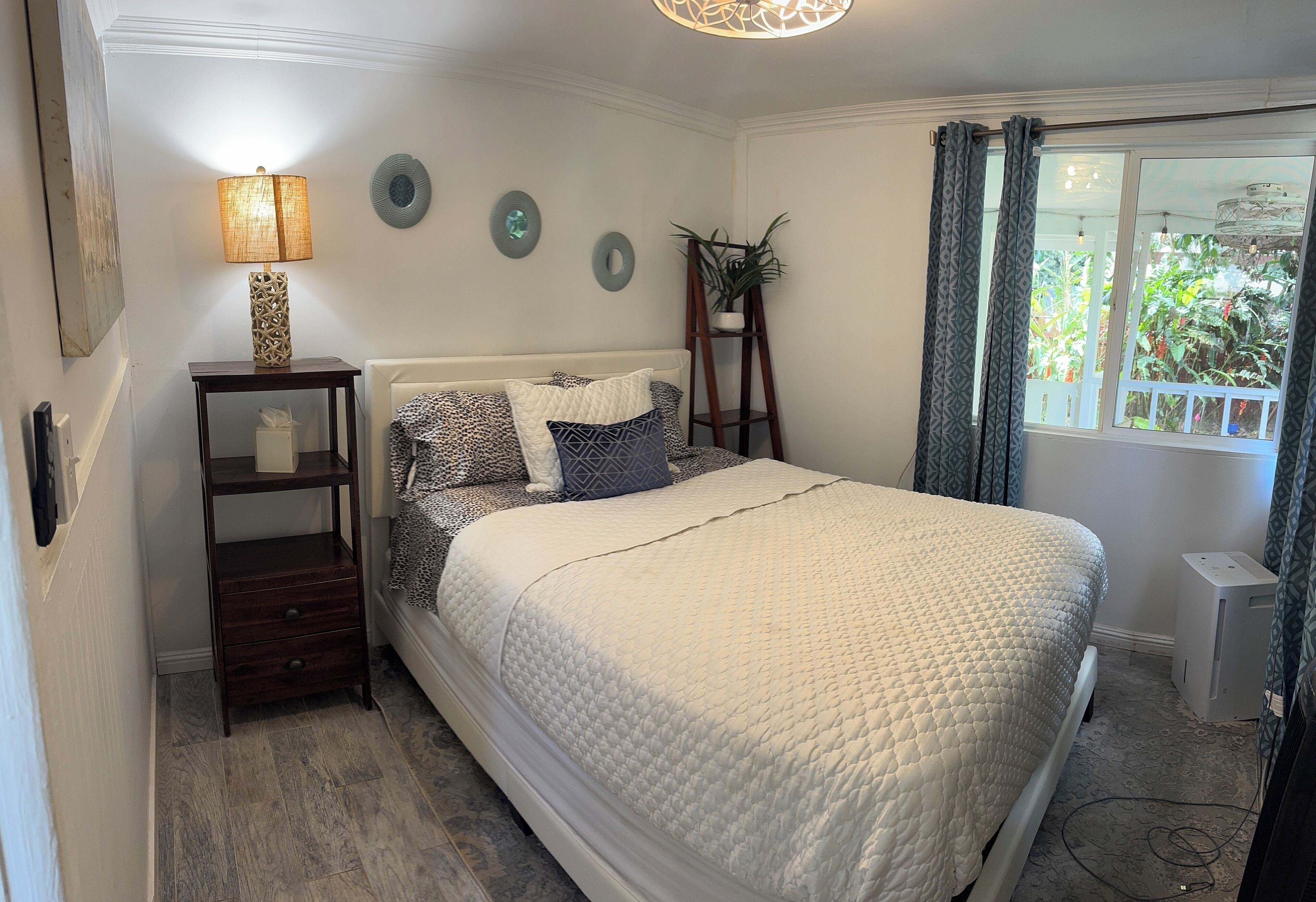 4 bedrooms, travel crib, free WiFi, bed sheets