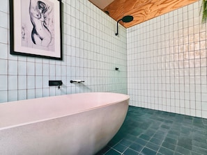 Douche, articles de toilette écologiques, sÚche-cheveux