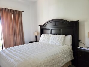 3 bedrooms, WiFi, bed sheets - Vacation home located in San Miguel, El Salvador (San Miguel)