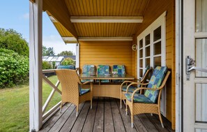 Outdoor dining - 3 bedroom awesome home in Slagelse (Slagelse)