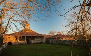 Exterior - Apartment 'Usko 2' with Mountain View, Private Pool and Wi-Fi (Amurrio)