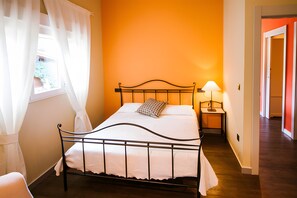 3 bedrooms, iron/ironing board, free WiFi, bed sheets - Apartment 'Usko 2' with Mountain View, Private Pool and Wi-Fi (Amurrio)