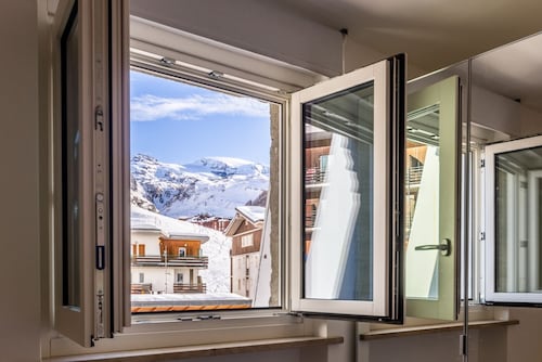 Comfortable apartment in Cervinia's center, just  few steps away from the Cretaz