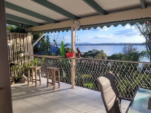 Camp in Style - Waterfront Guesthouse