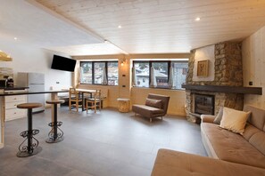 TV - Apartment 'Camino' with Mountain View and Wi-Fi (Santa Caterina)