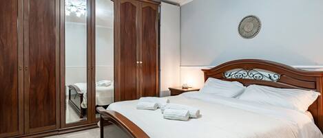 1 bedroom, iron/ironing board, WiFi, bed sheets