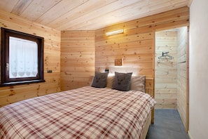 Free WiFi, bed sheets - Apartment 'Gavia' with Mountain View and Wi-Fi (Santa Caterina)