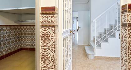 Holiday Home 'López' with Private Terrace, Wi-Fi and Air Conditioning